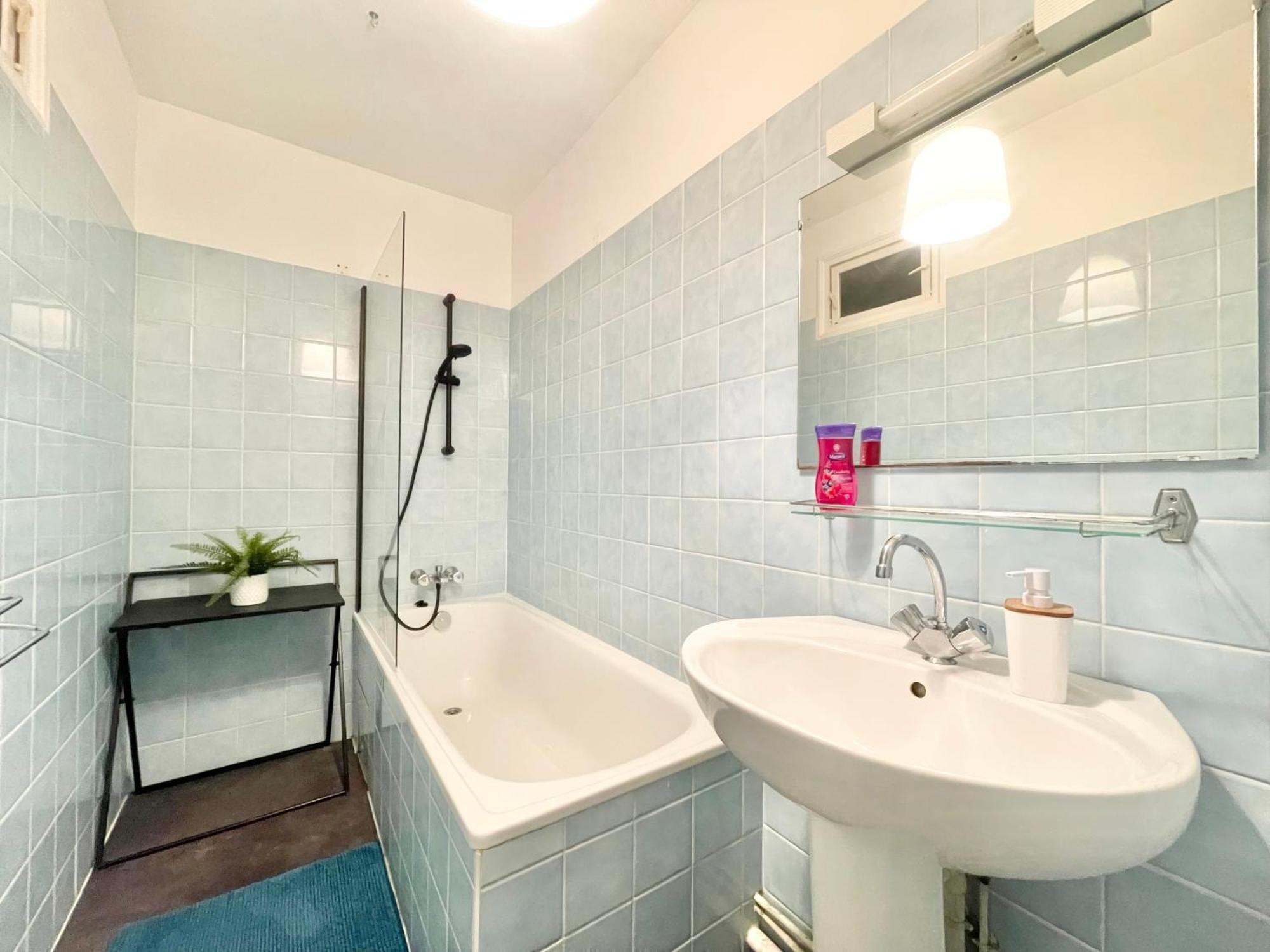 La Passerelle 1d - Quartier Gare - Wifi Appartement